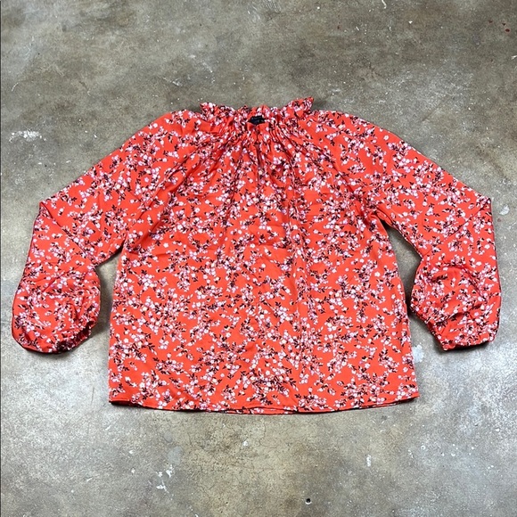Ann Taylor Orange floral Ruffled Long Sleeve Blouse
Size: Small - Picture 1 of 7